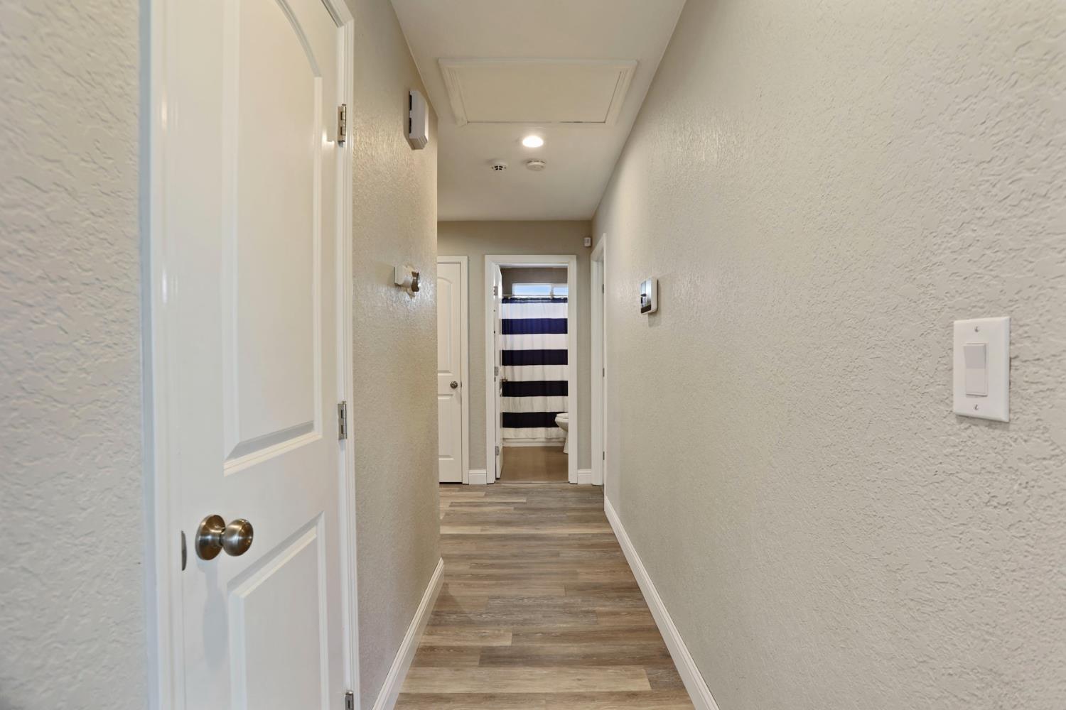 825 Buckingham Dr, Manteca, CA 95336