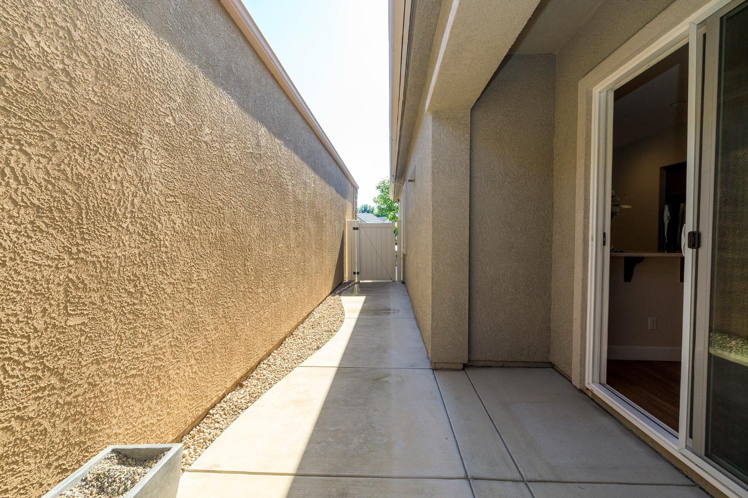 2471 Sea Lion Way, Turlock, CA 95380