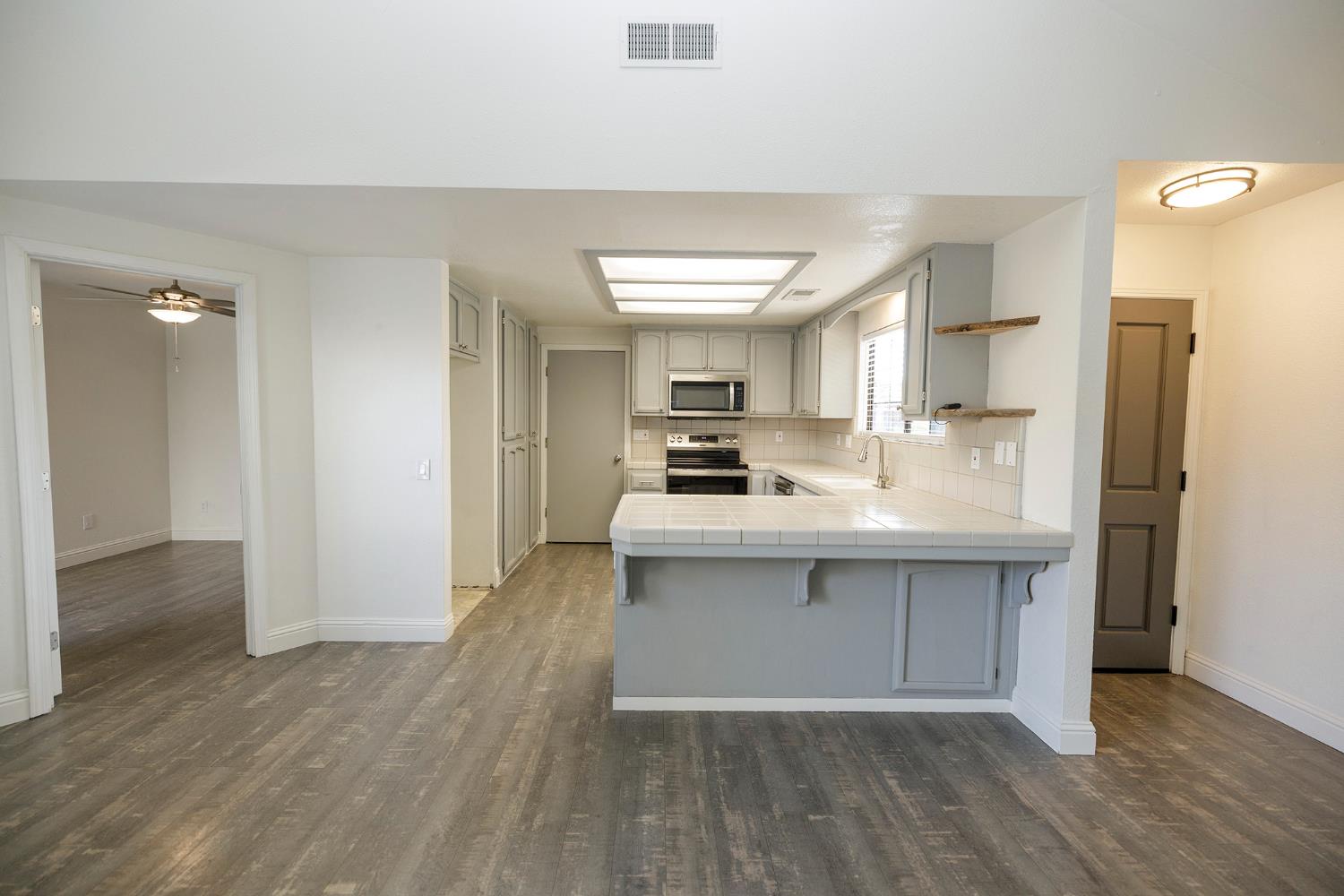 2325 Manor Oak Dr, Modesto, CA 95355