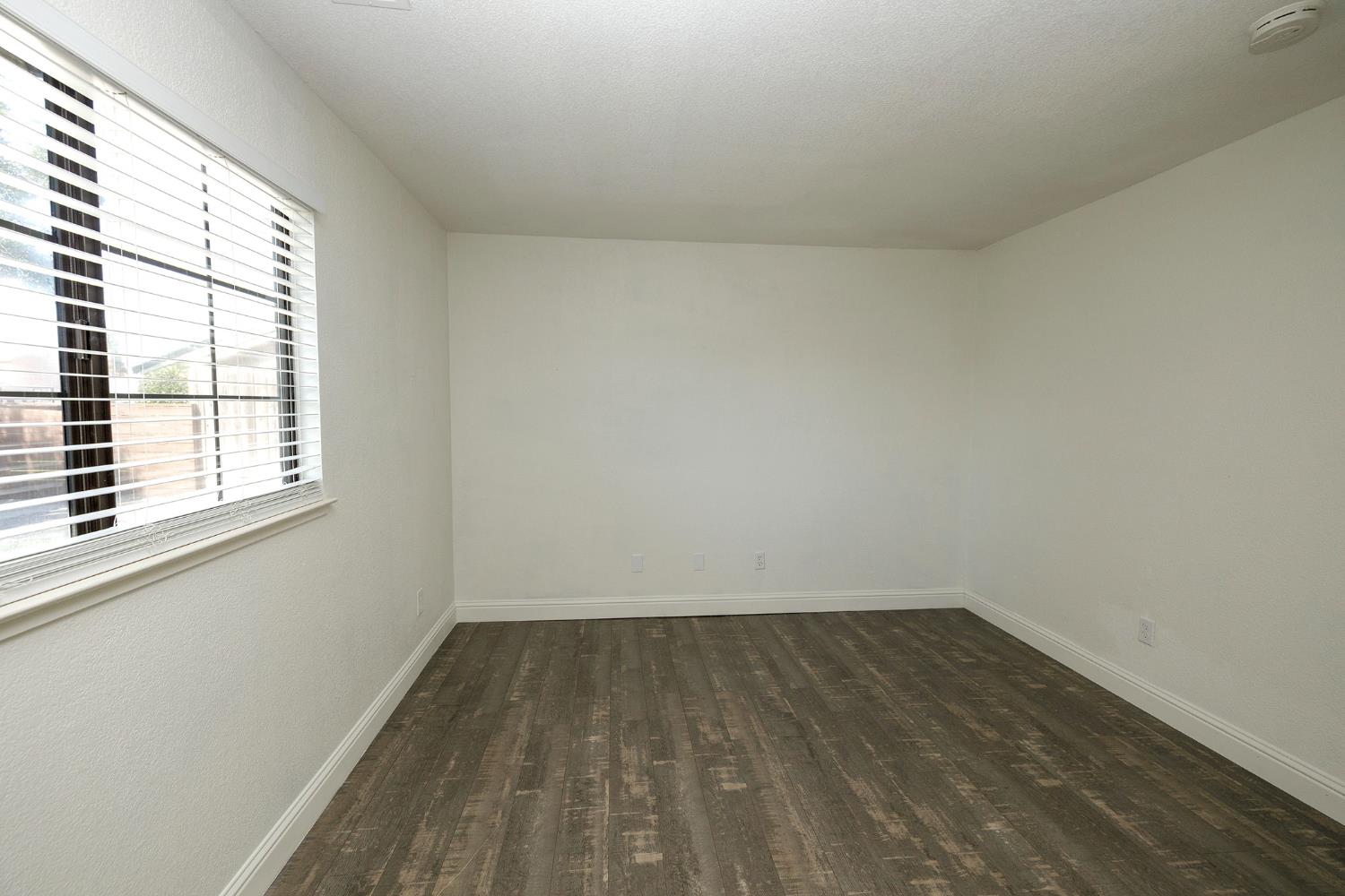 2325 Manor Oak Dr, Modesto, CA 95355