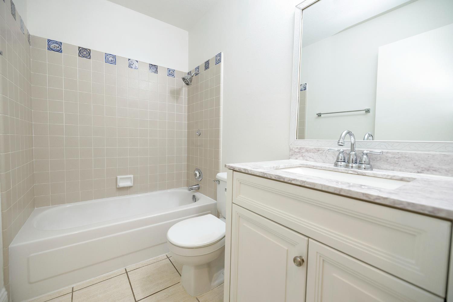 2325 Manor Oak Dr, Modesto, CA 95355
