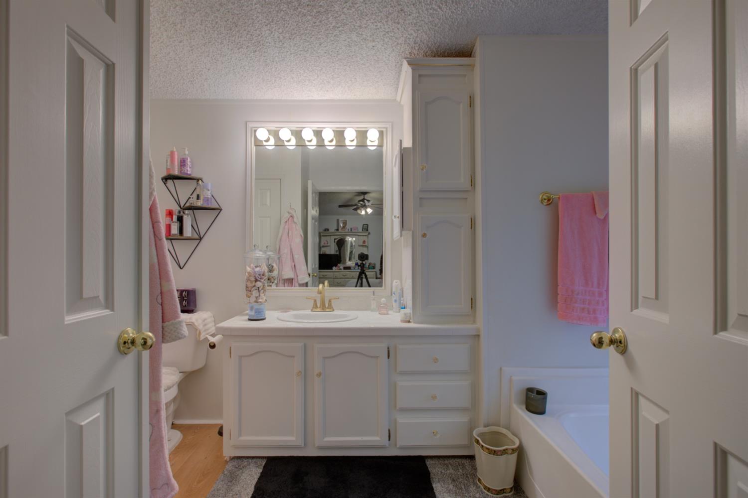 500 Tully #64, Turlock, CA 95380