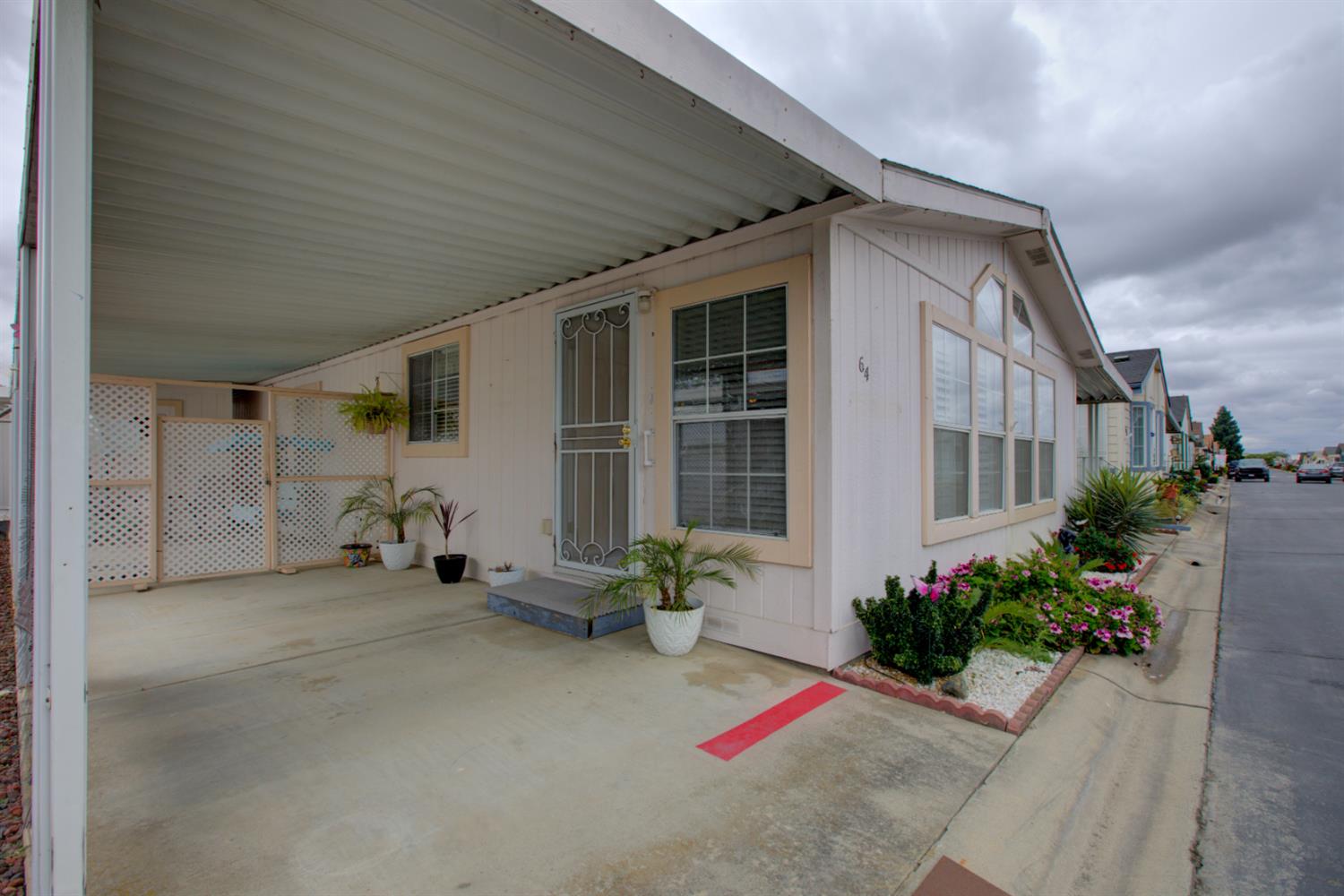 500 Tully #64, Turlock, CA 95380