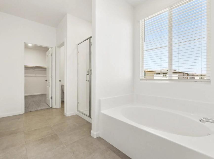 2261 Hewins St, Manteca, CA 95337