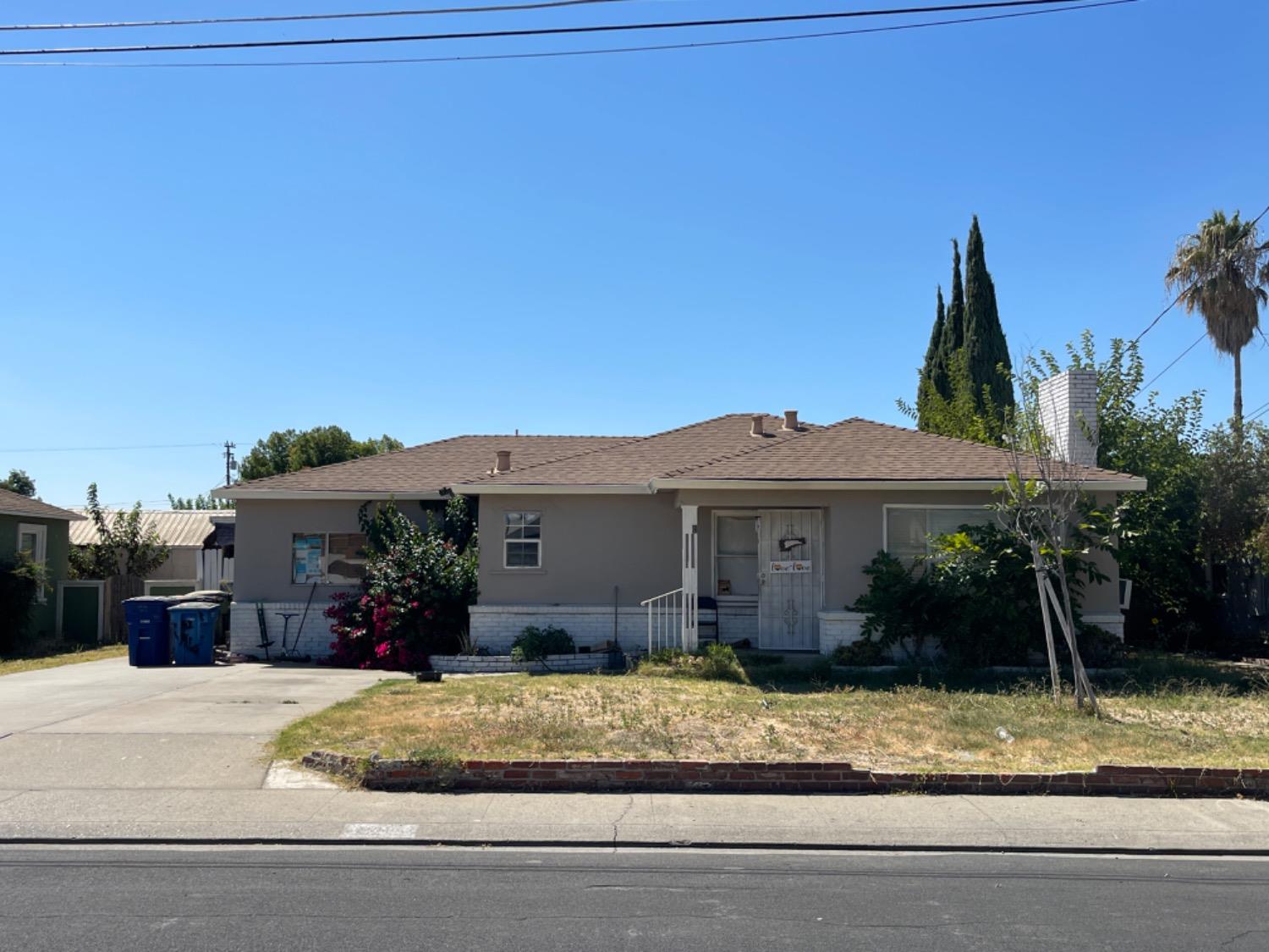 2213 7th St, Ceres, CA 95307