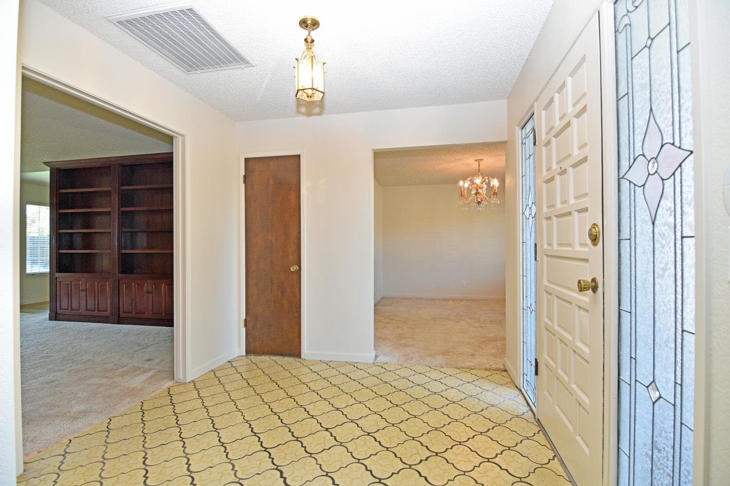 1661 Smith Dr, Turlock, CA 95382