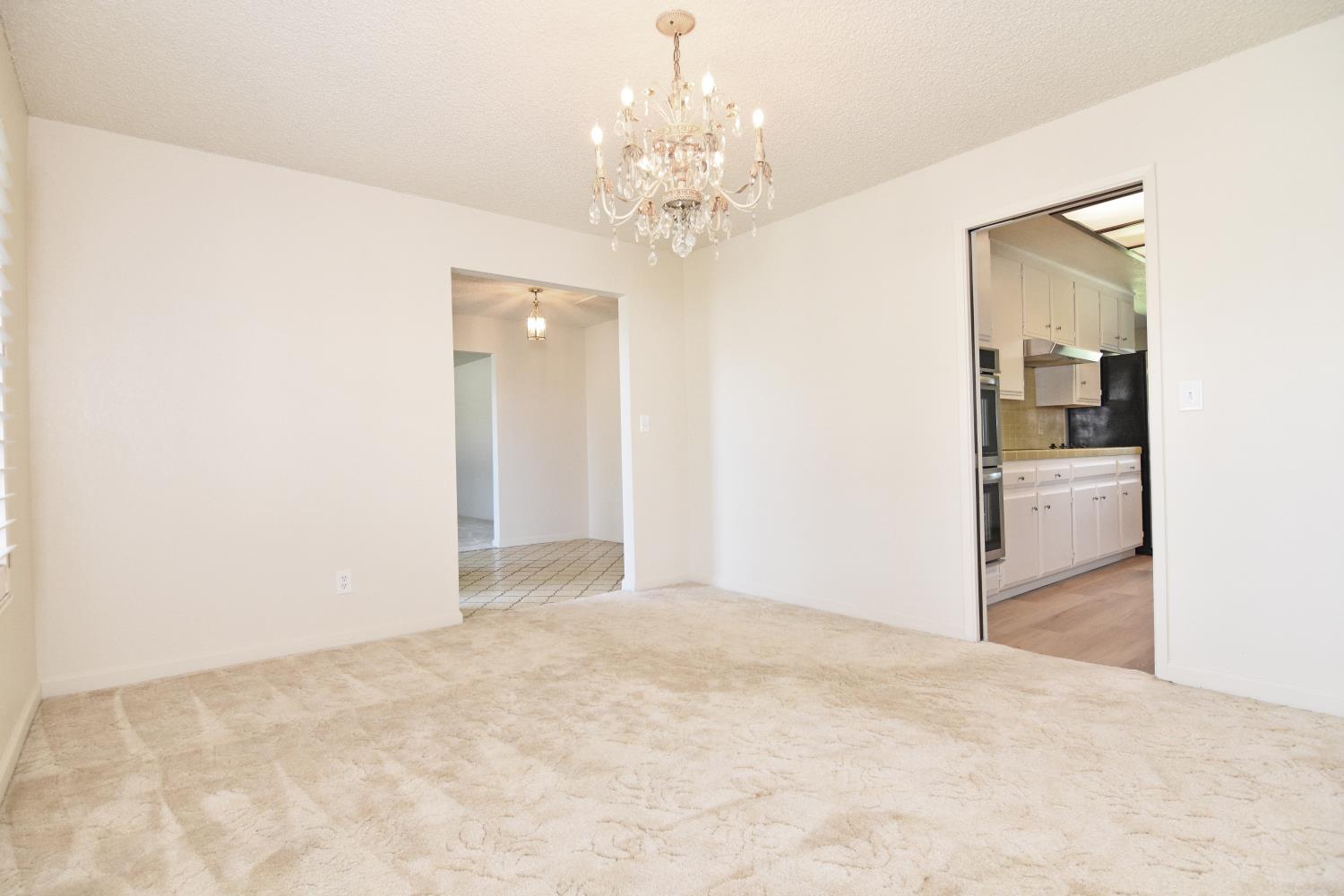 1661 Smith Dr, Turlock, CA 95382