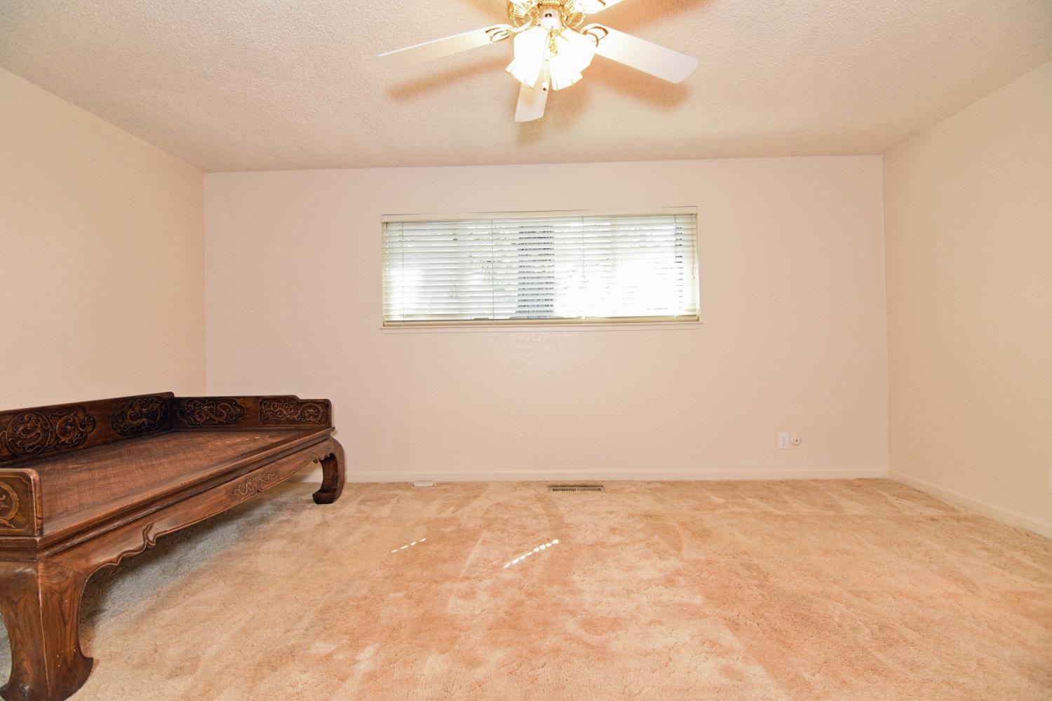 1661 Smith Dr, Turlock, CA 95382