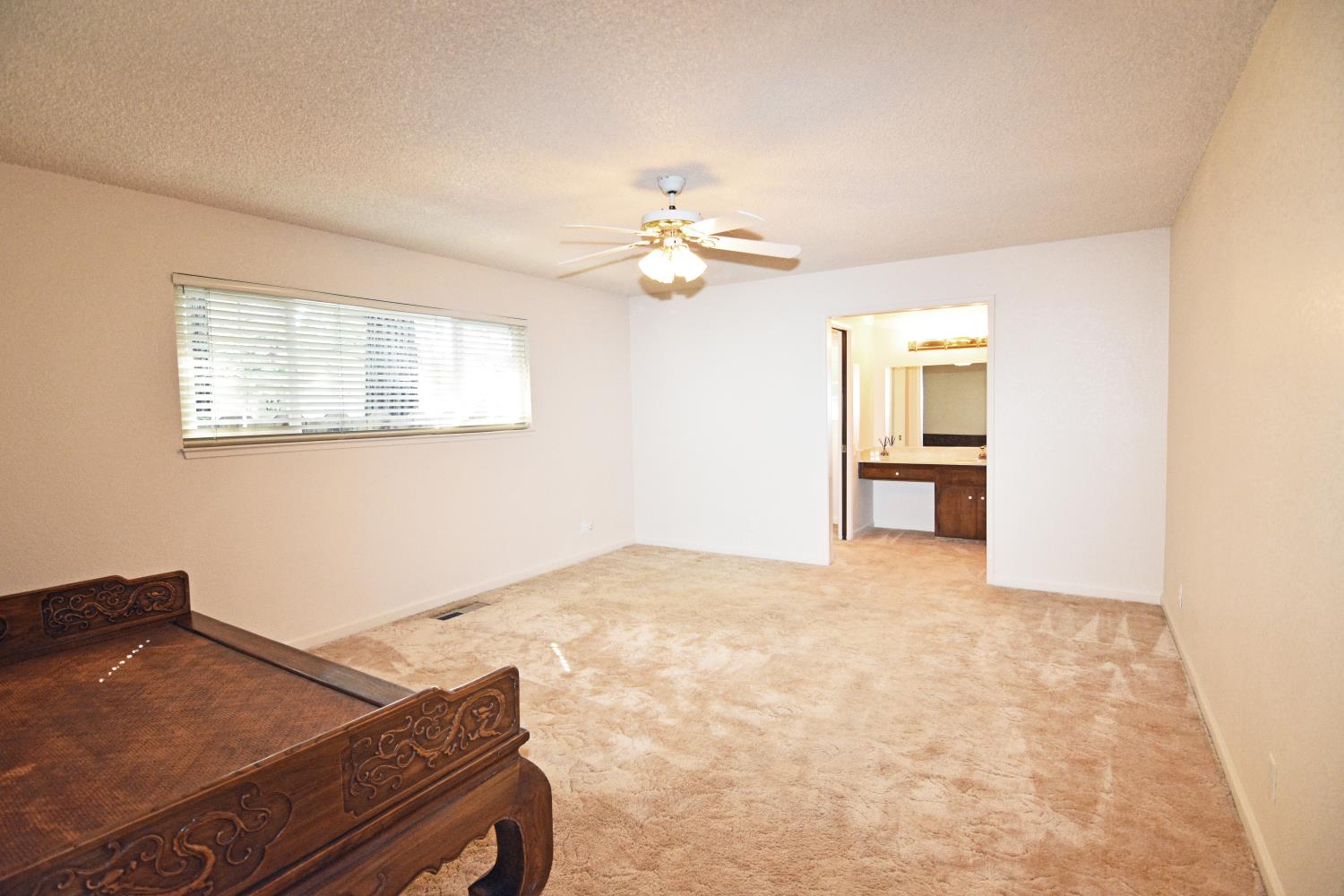 1661 Smith Dr, Turlock, CA 95382