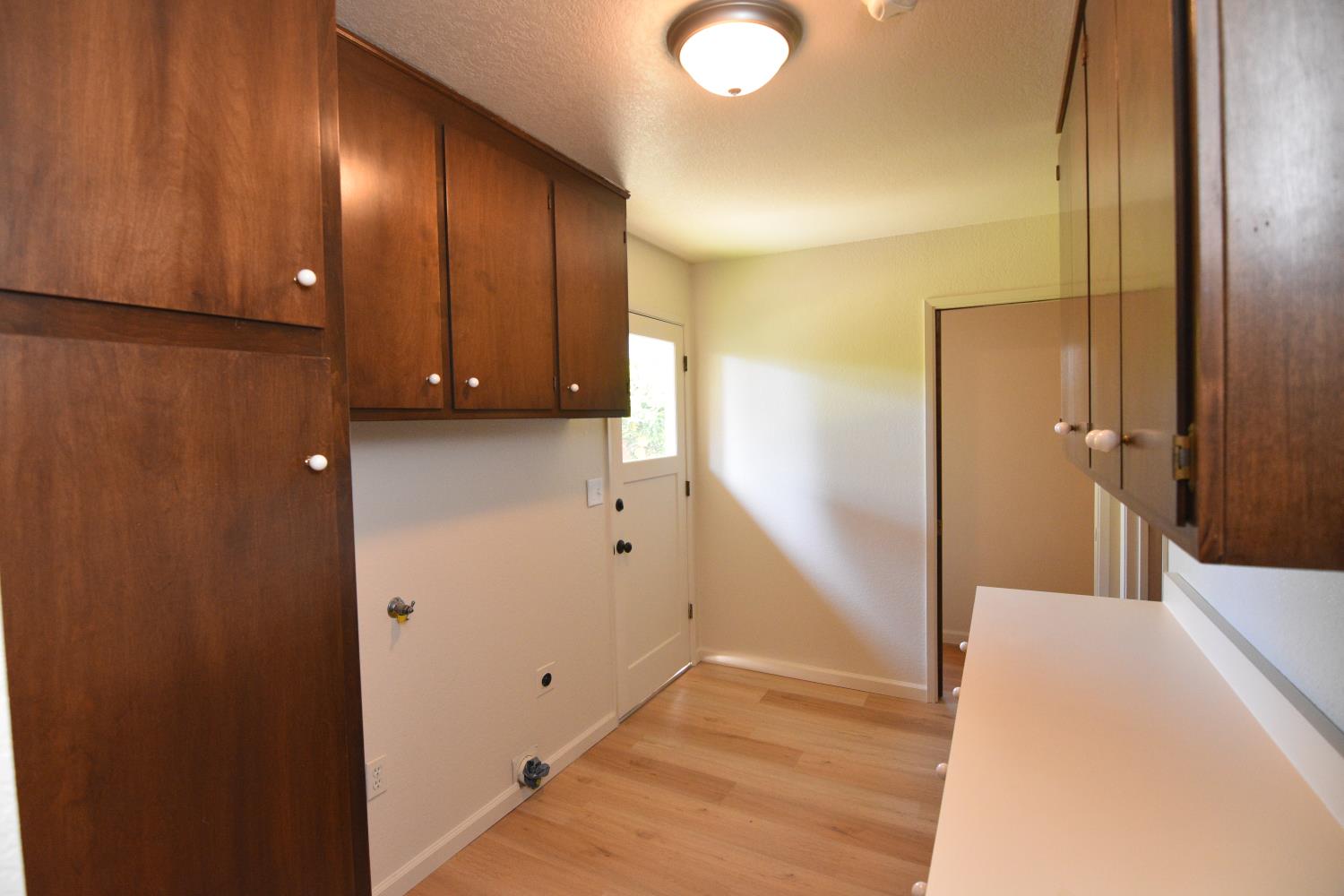 1661 Smith Dr, Turlock, CA 95382