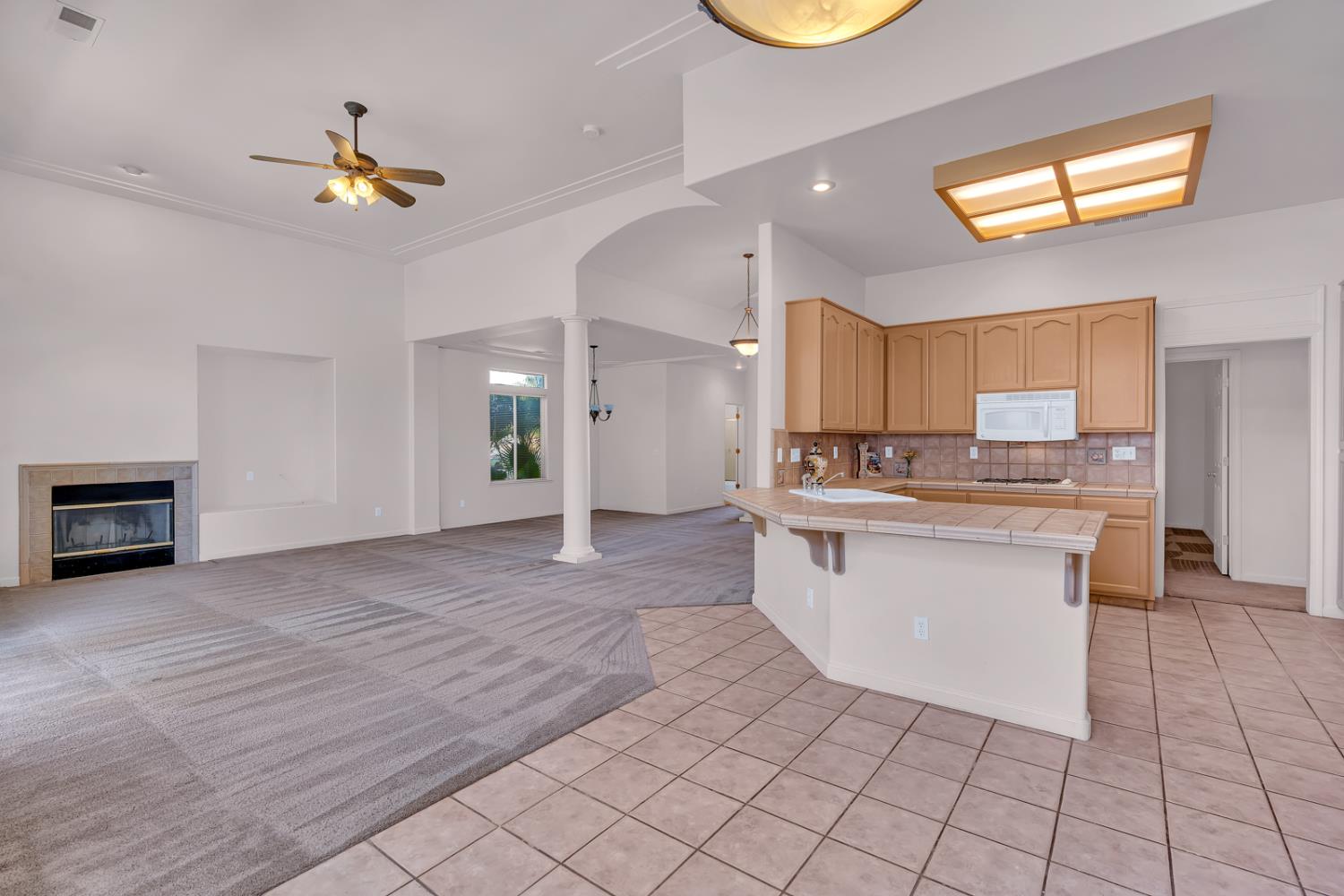 2541 Canvasback Dr, Los Banos, CA 93635