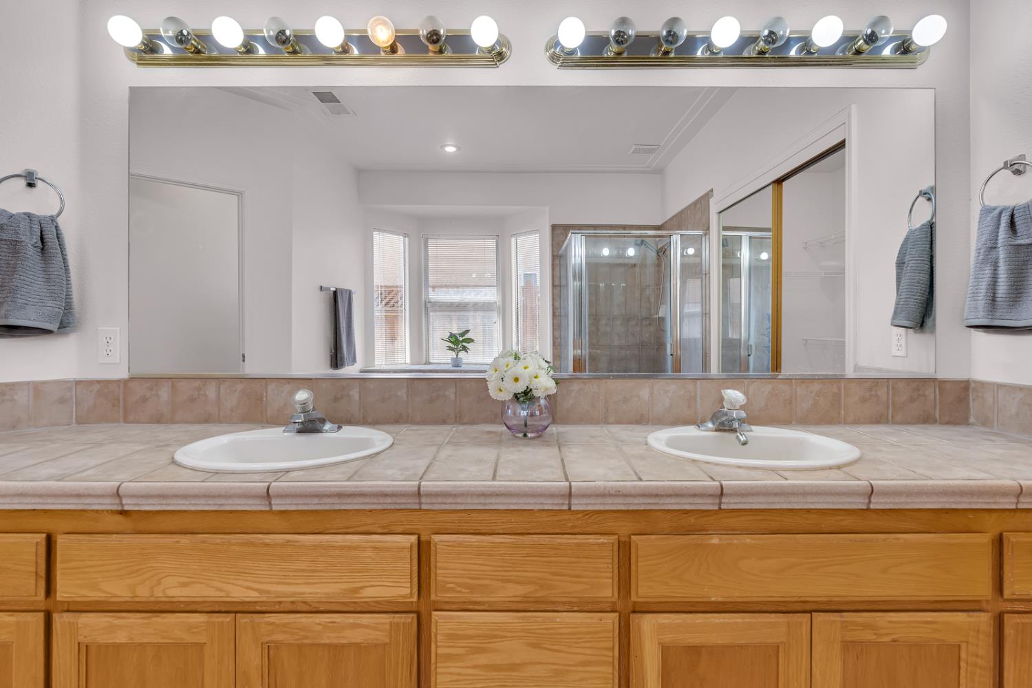 2541 Canvasback Dr, Los Banos, CA 93635