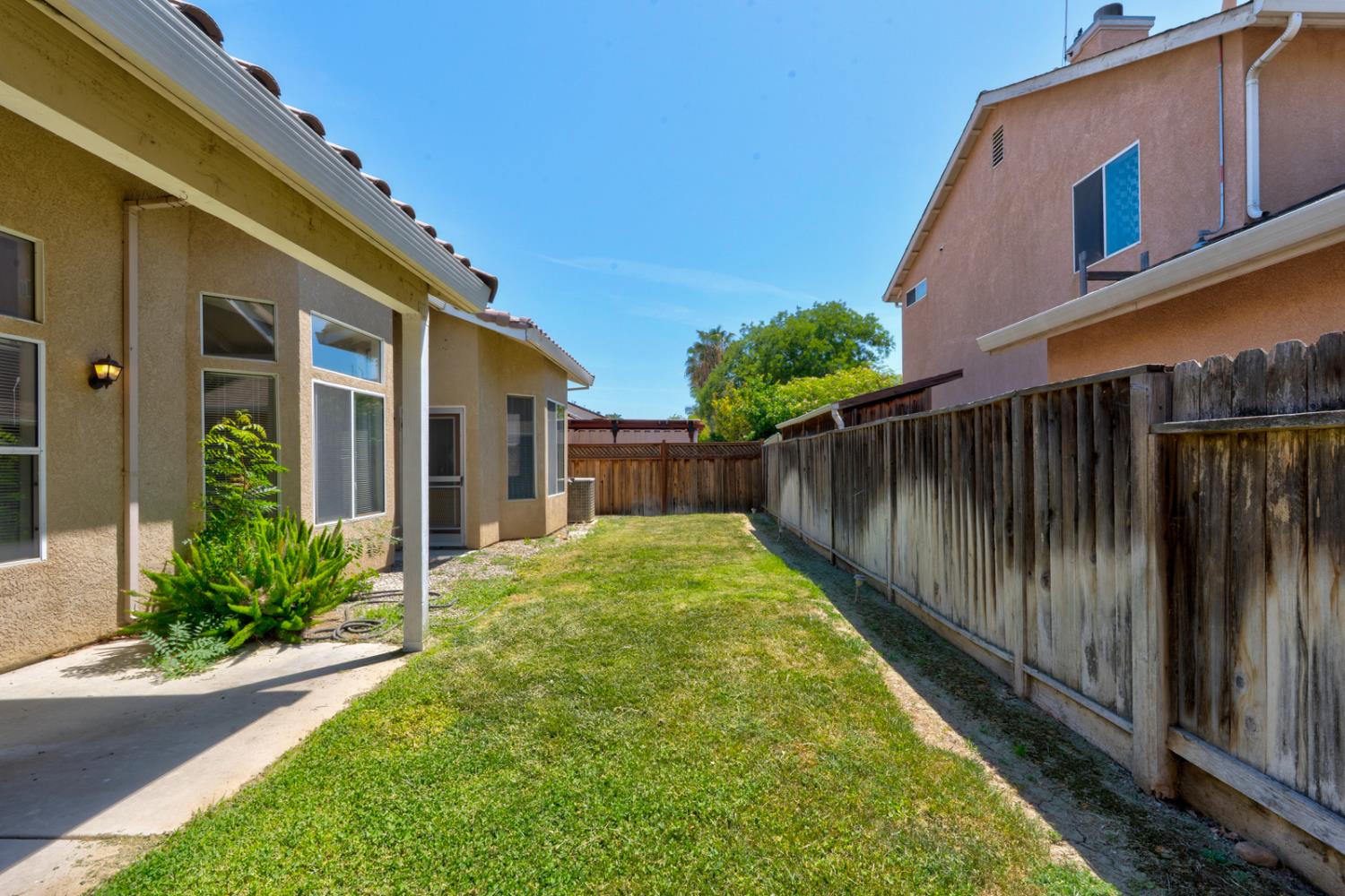 2541 Canvasback Dr, Los Banos, CA 93635