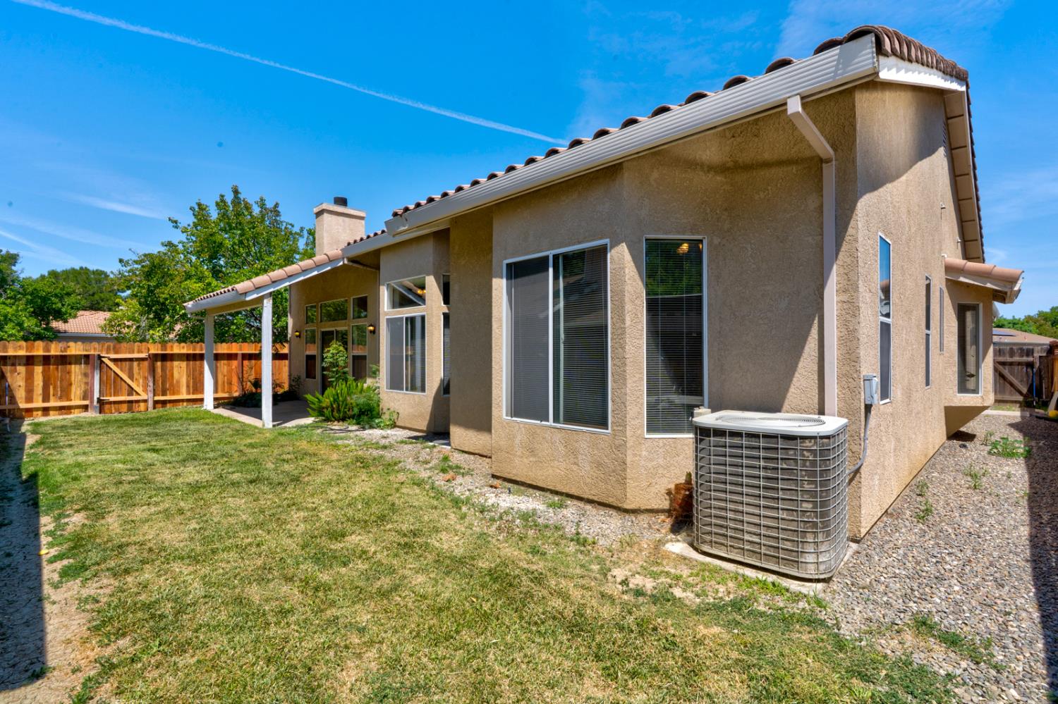 2541 Canvasback Dr, Los Banos, CA 93635