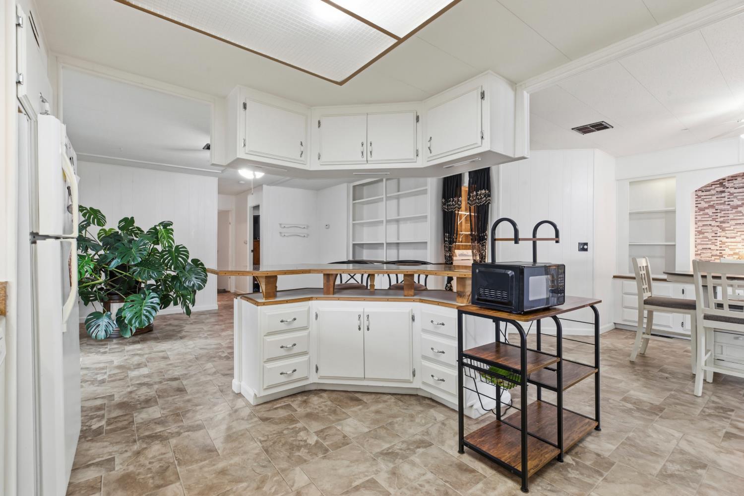 3921 Moana Way, Modesto, CA 95355