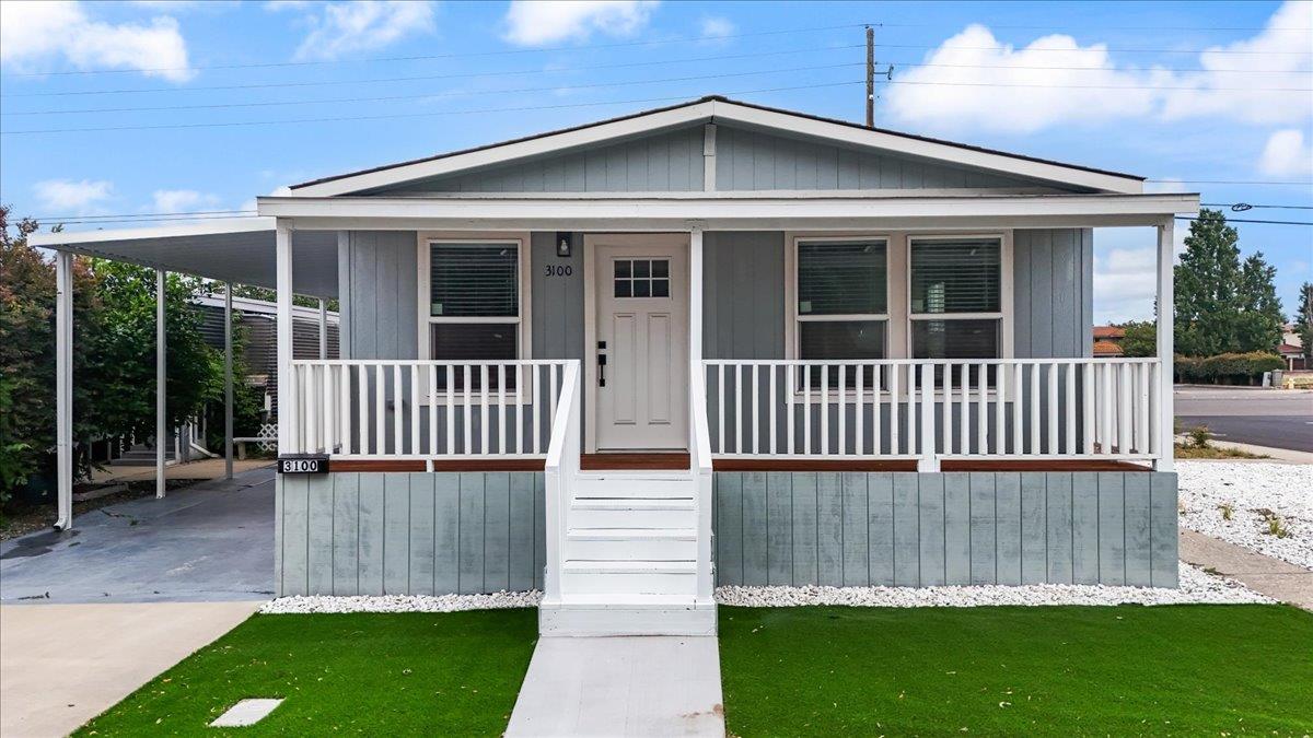 3100 Celebrity Ln, Modesto, CA 95350