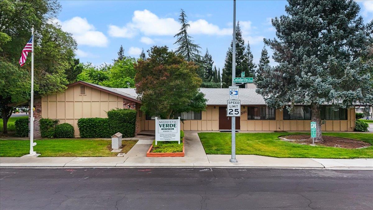 3100 Celebrity Ln, Modesto, CA 95350