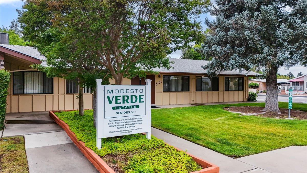 3100 Celebrity Ln, Modesto, CA 95350