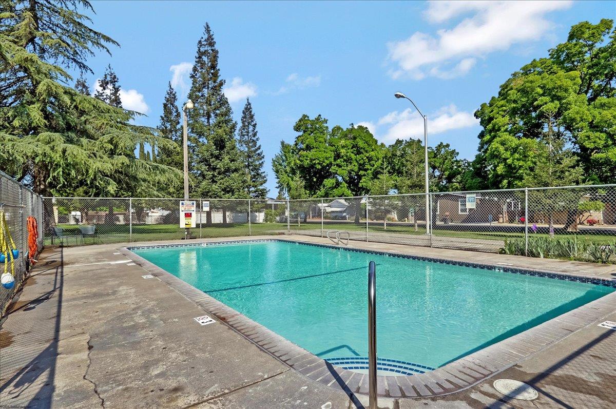 3100 Celebrity Ln, Modesto, CA 95350