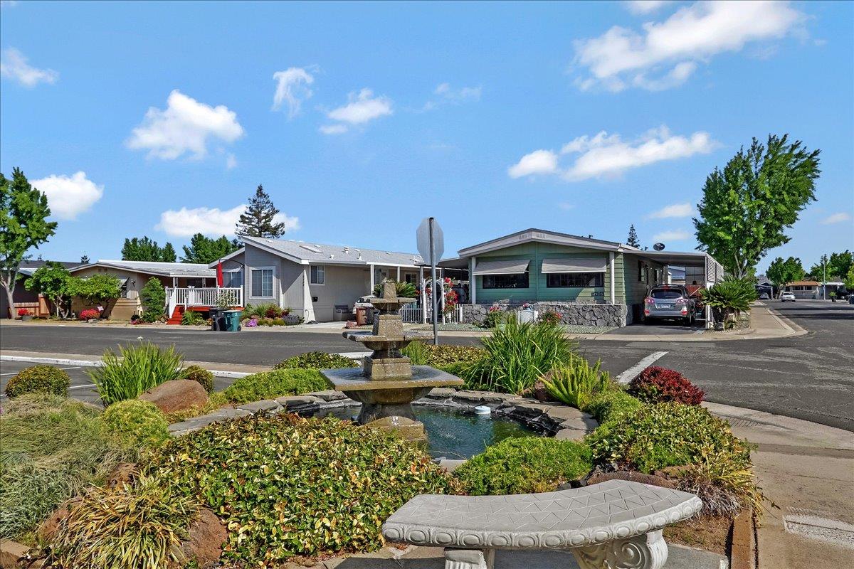 3100 Celebrity Ln, Modesto, CA 95350