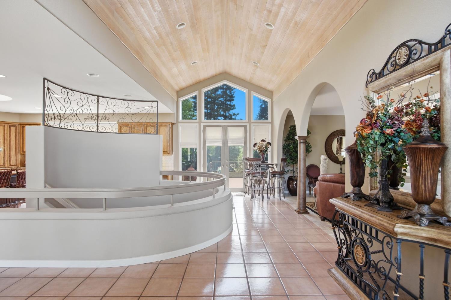 10236 Whitetail Dr, Oakdale, CA 95361