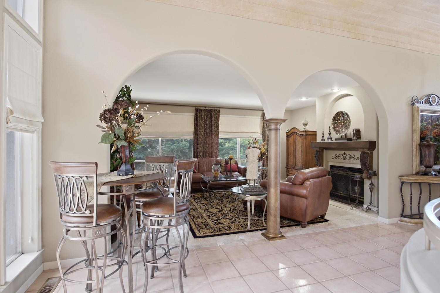 10236 Whitetail Dr, Oakdale, CA 95361