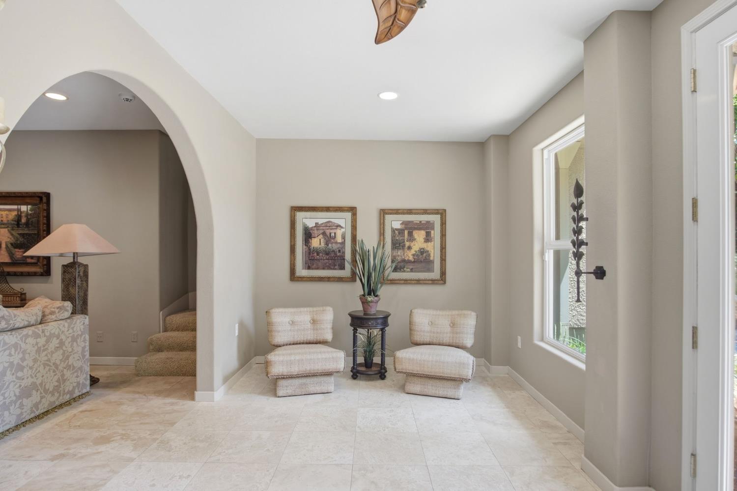 10236 Whitetail Dr, Oakdale, CA 95361