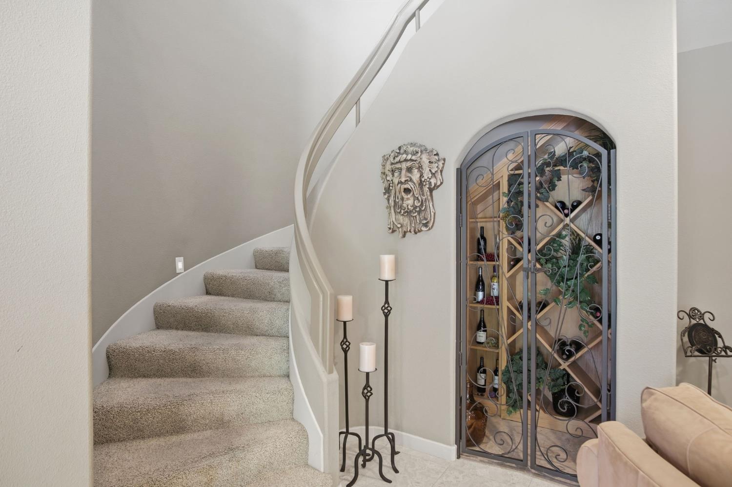 10236 Whitetail Dr, Oakdale, CA 95361