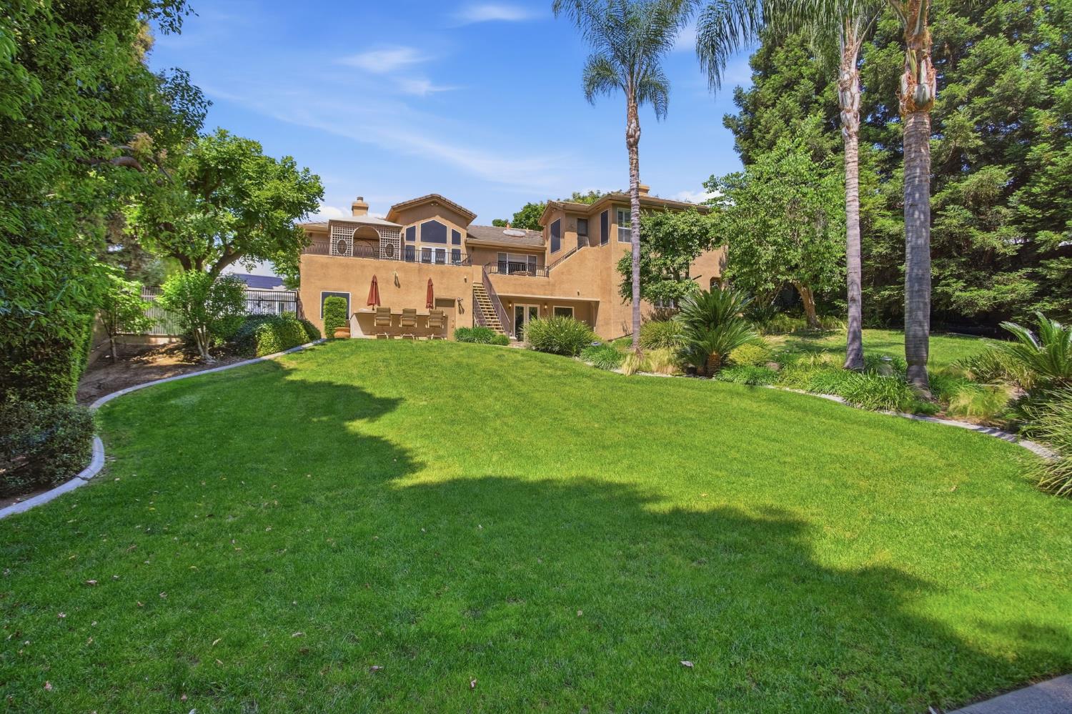 10236 Whitetail Dr, Oakdale, CA 95361