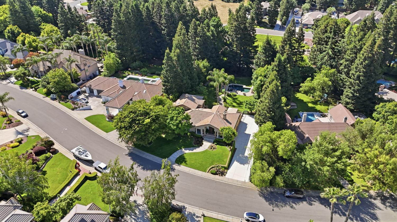 10236 Whitetail Dr, Oakdale, CA 95361