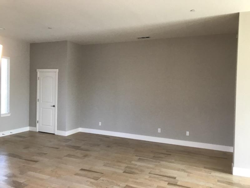 1126 Gardenia Ct, Patterson, CA 95363