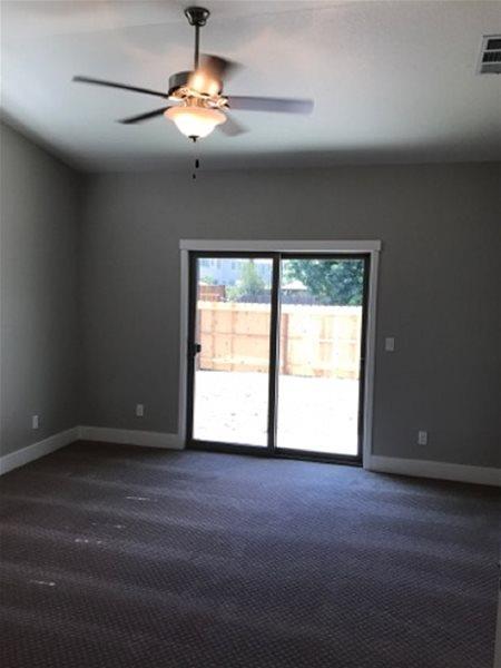 1126 Gardenia Ct, Patterson, CA 95363