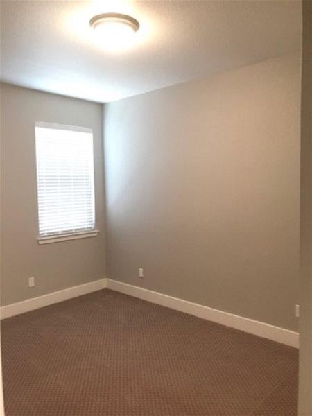 1126 Gardenia Ct, Patterson, CA 95363