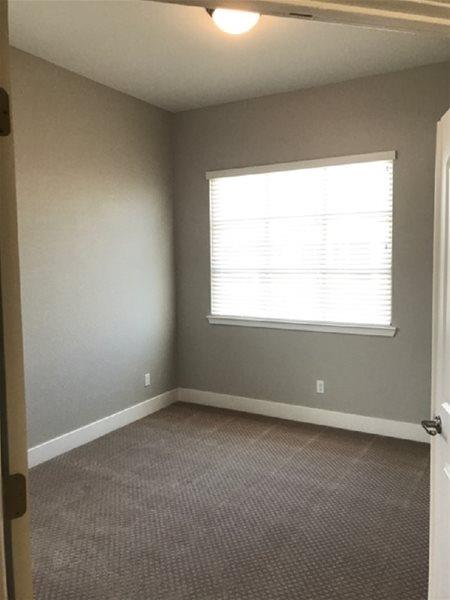 1126 Gardenia Ct, Patterson, CA 95363