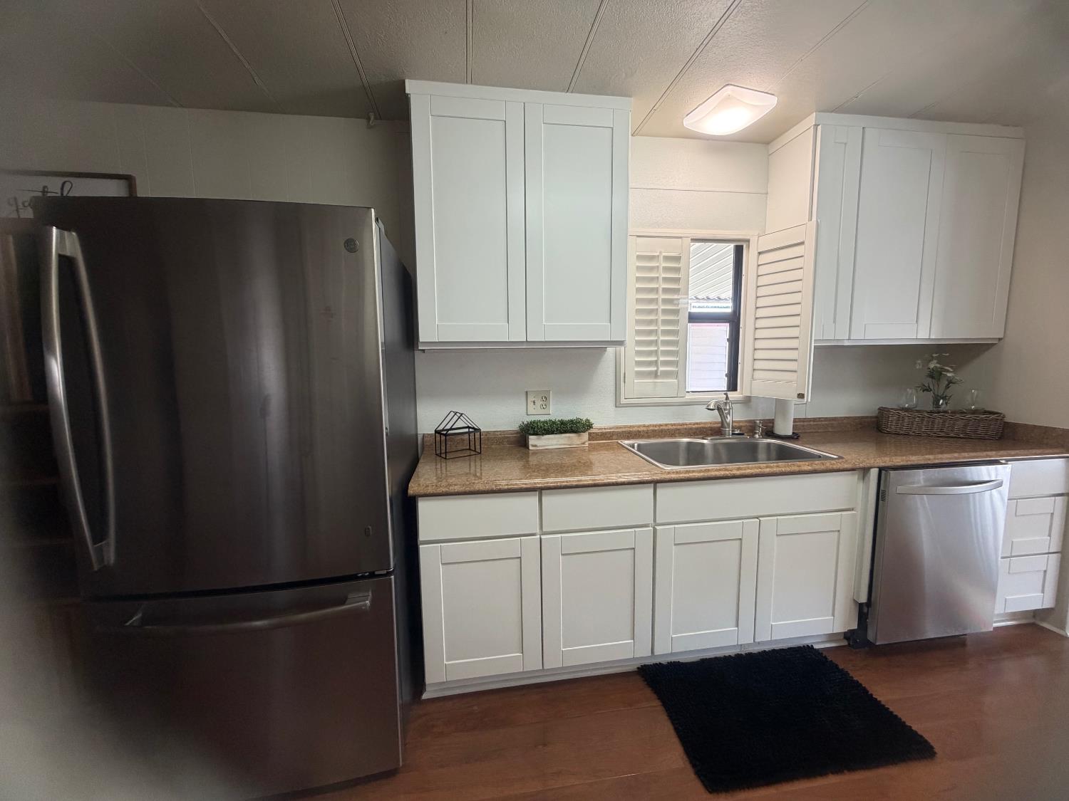 150 Pestana Ave #22, Manteca, CA 95336