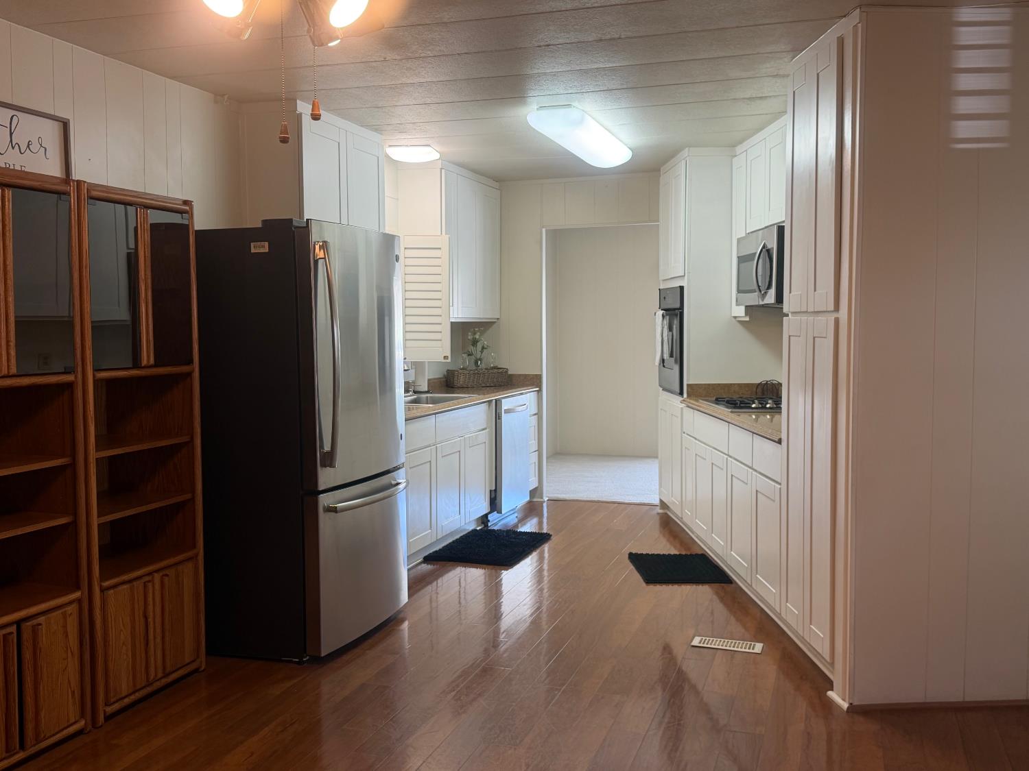 150 Pestana Ave #22, Manteca, CA 95336