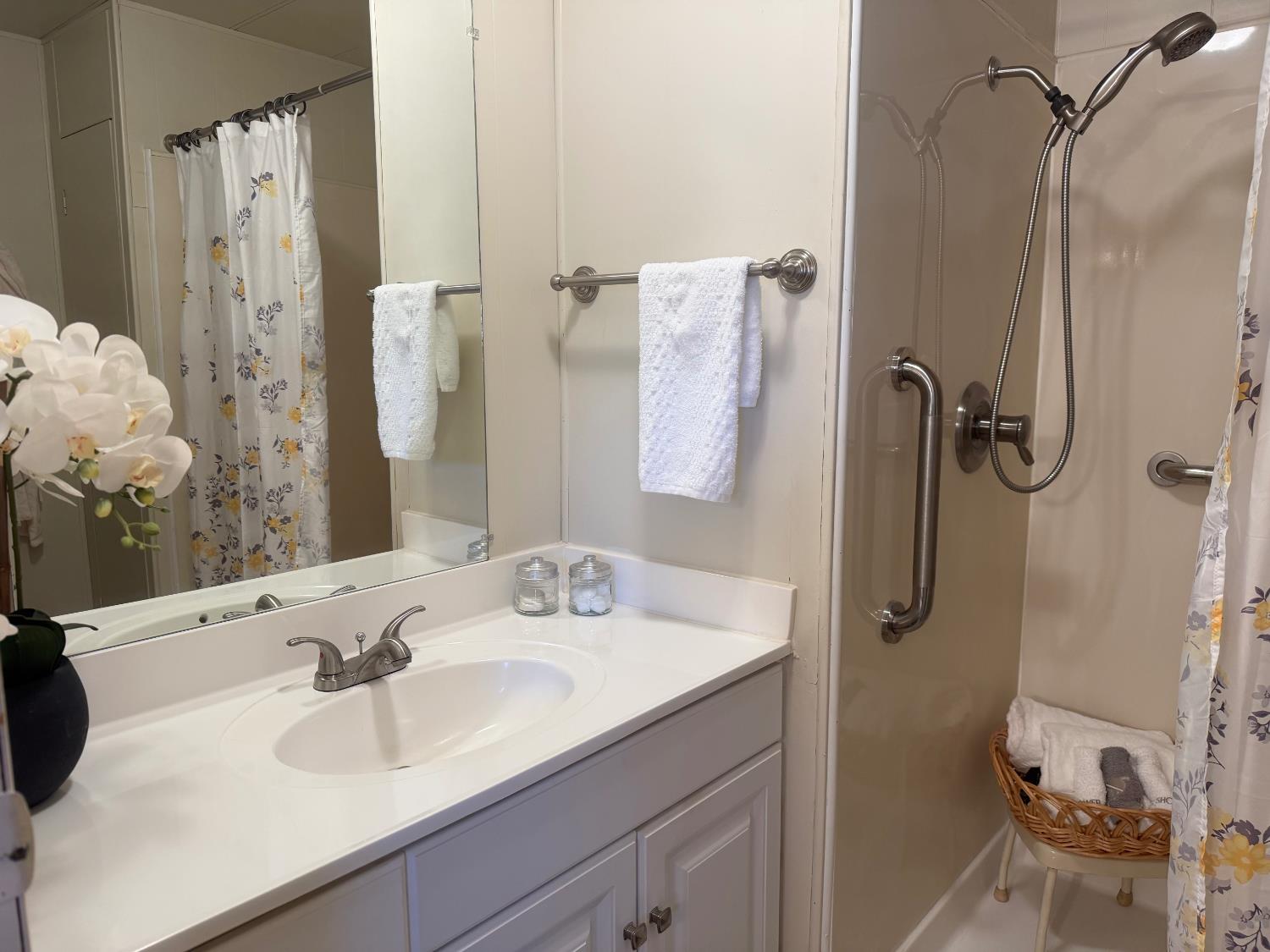 150 Pestana Ave #22, Manteca, CA 95336