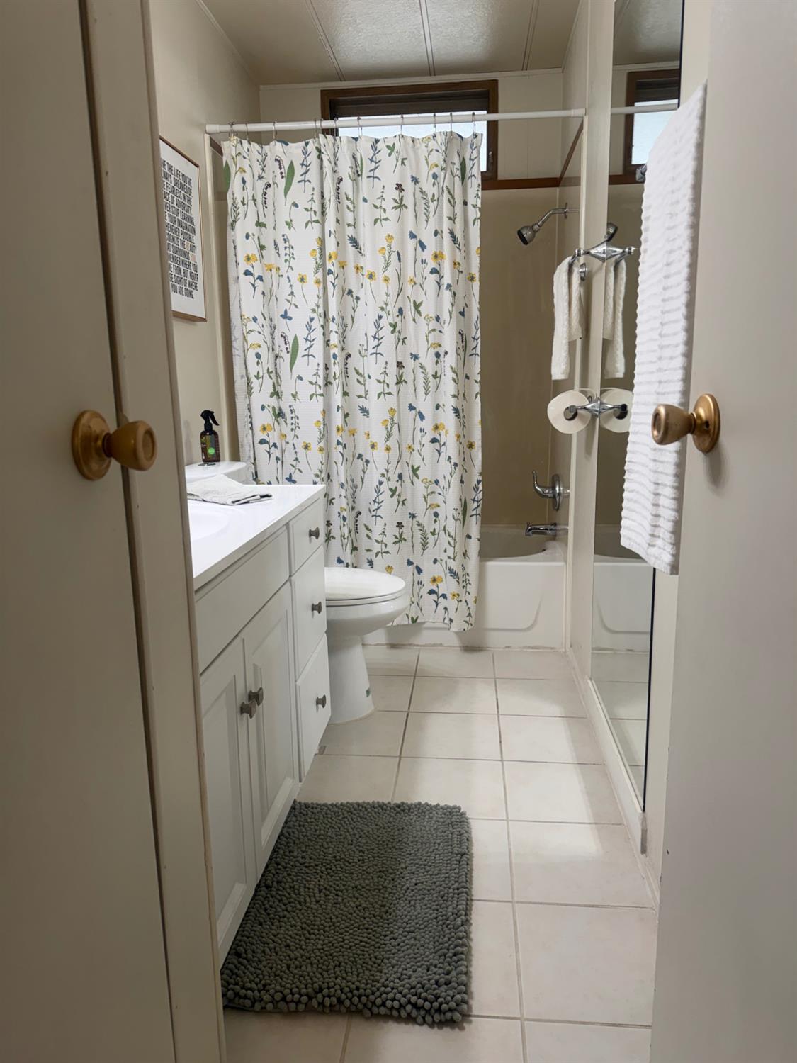 150 Pestana Ave #22, Manteca, CA 95336