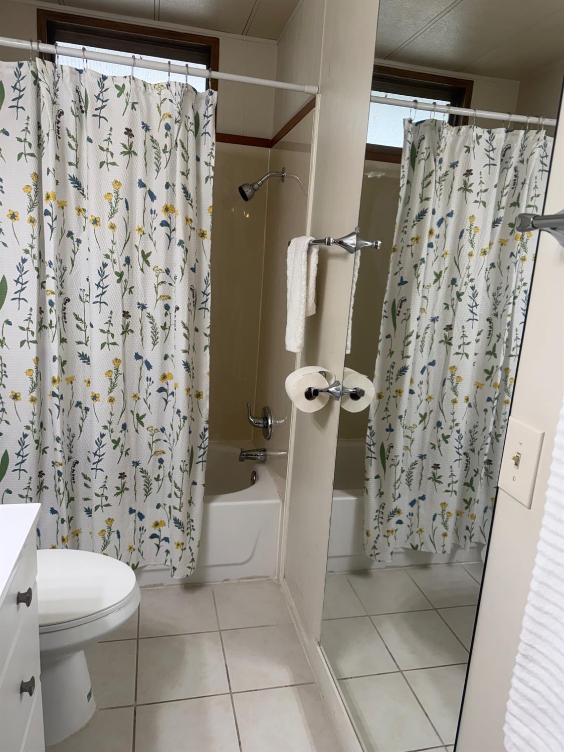 150 Pestana Ave #22, Manteca, CA 95336
