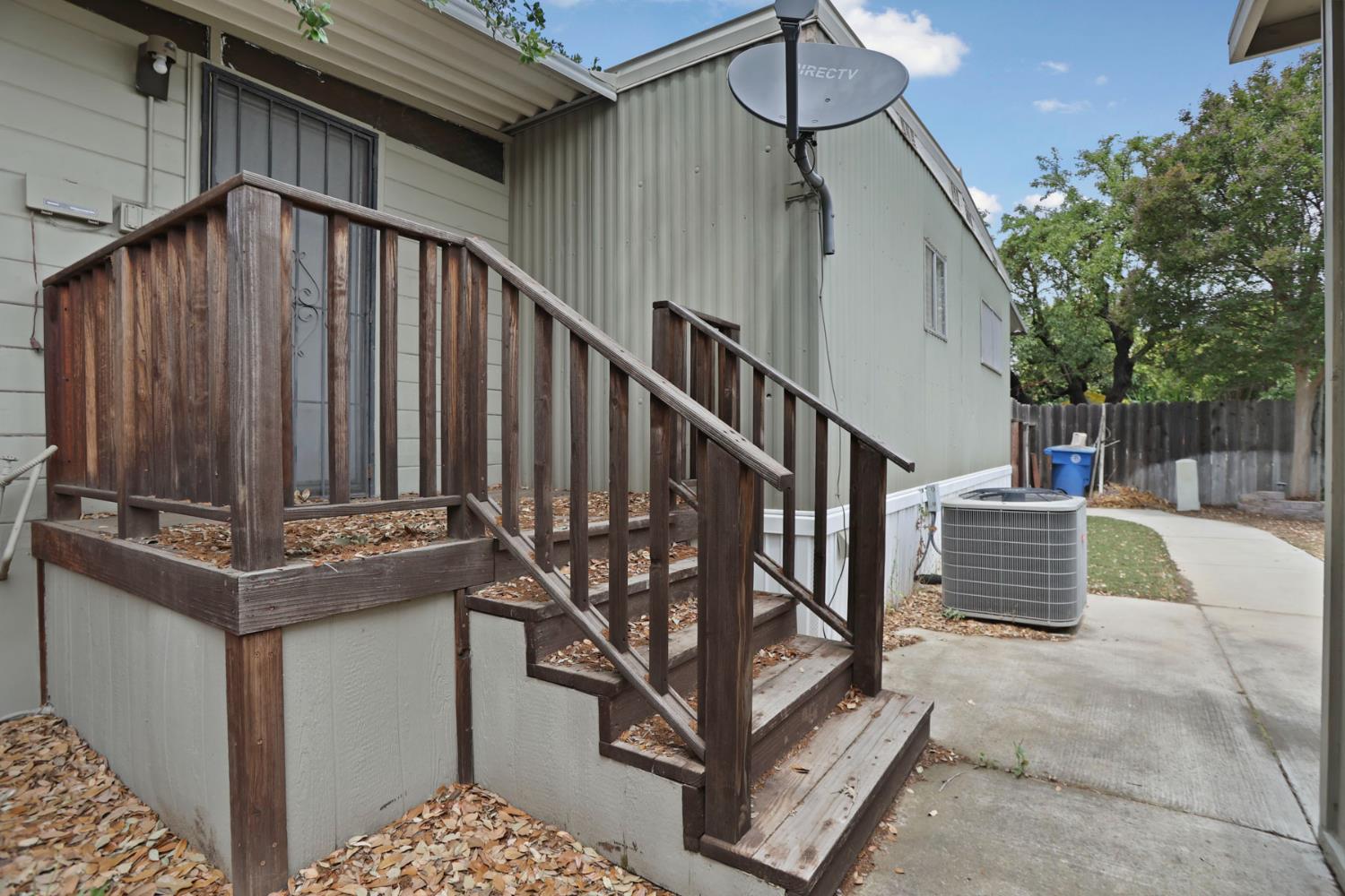 150 Pestana Ave #22, Manteca, CA 95336