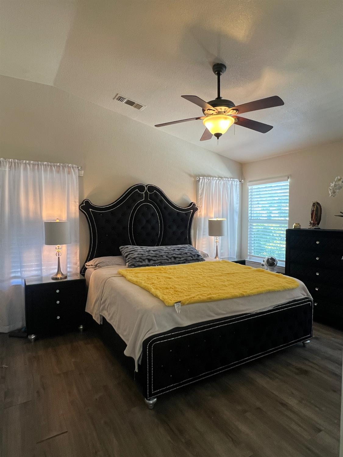 2187 Fountain Square Ave, Manteca, CA 95337