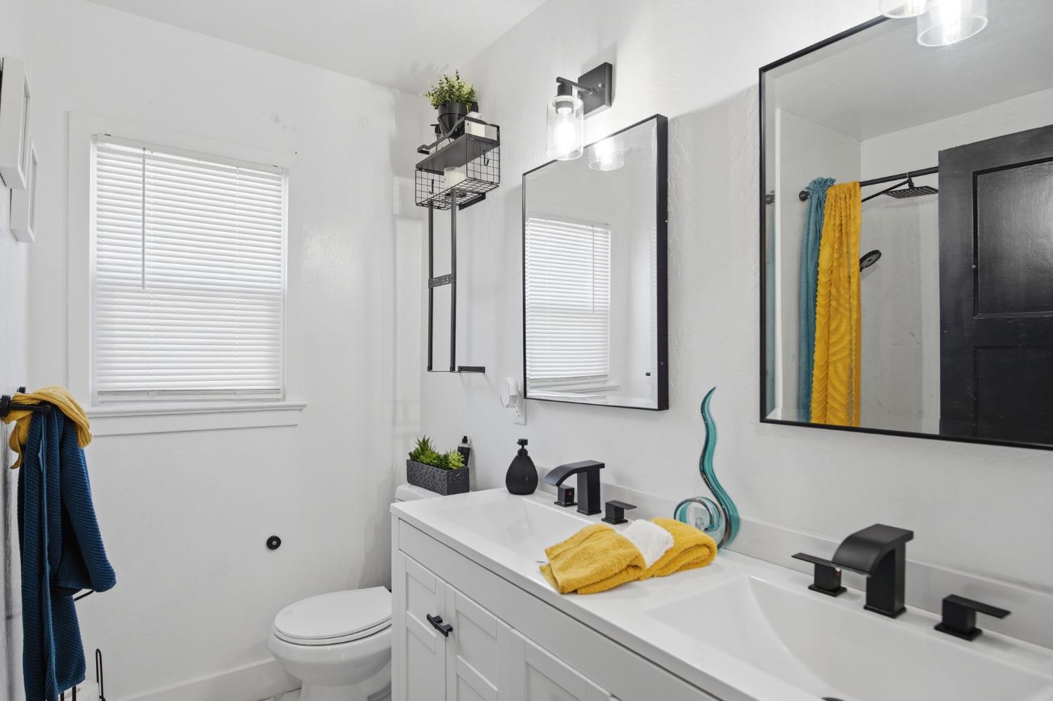 337 Camellia Way, Modesto, CA 95354