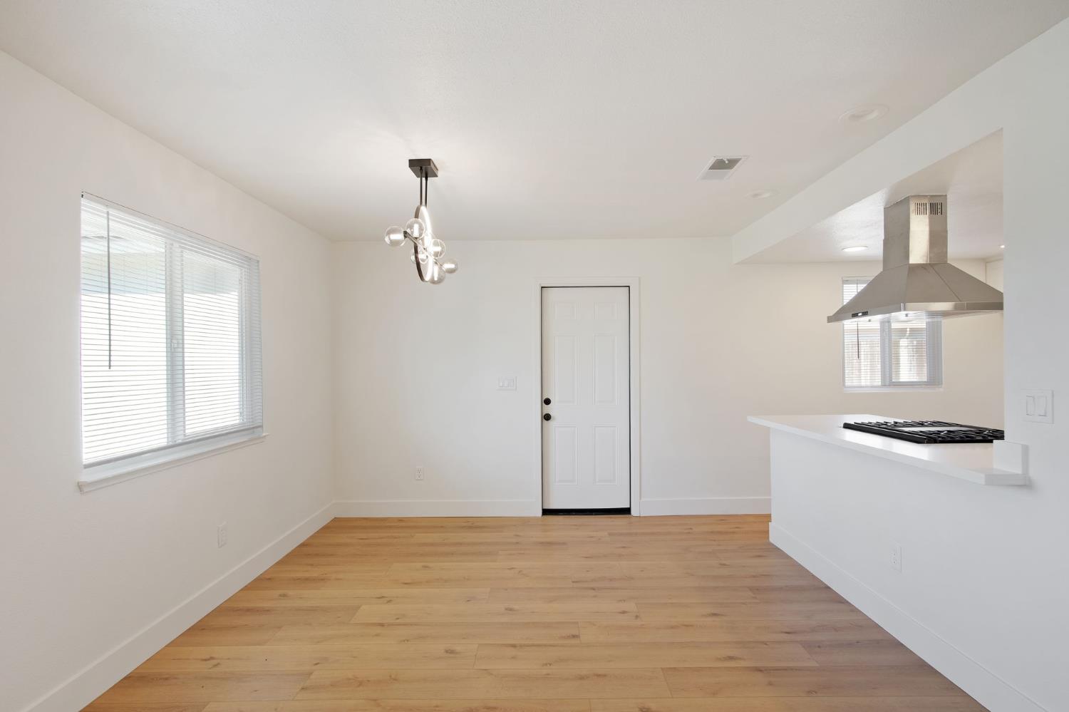 1757 Hickory Ave, Livingston, CA 95334