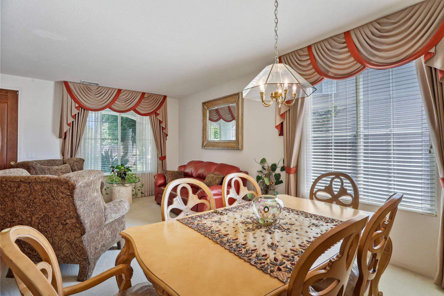 465 Olympus Way, Manteca, CA 95336