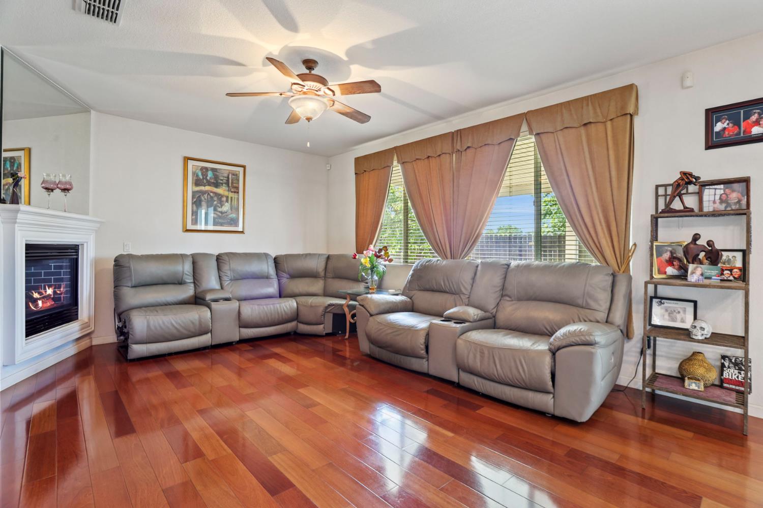 465 Olympus Way, Manteca, CA 95336