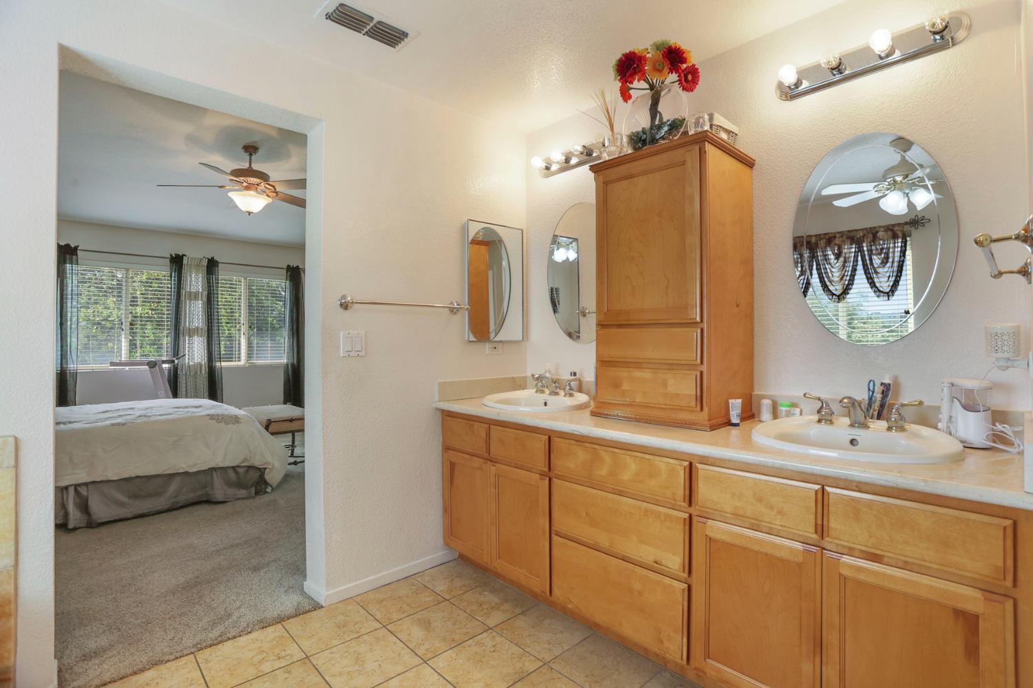 465 Olympus Way, Manteca, CA 95336