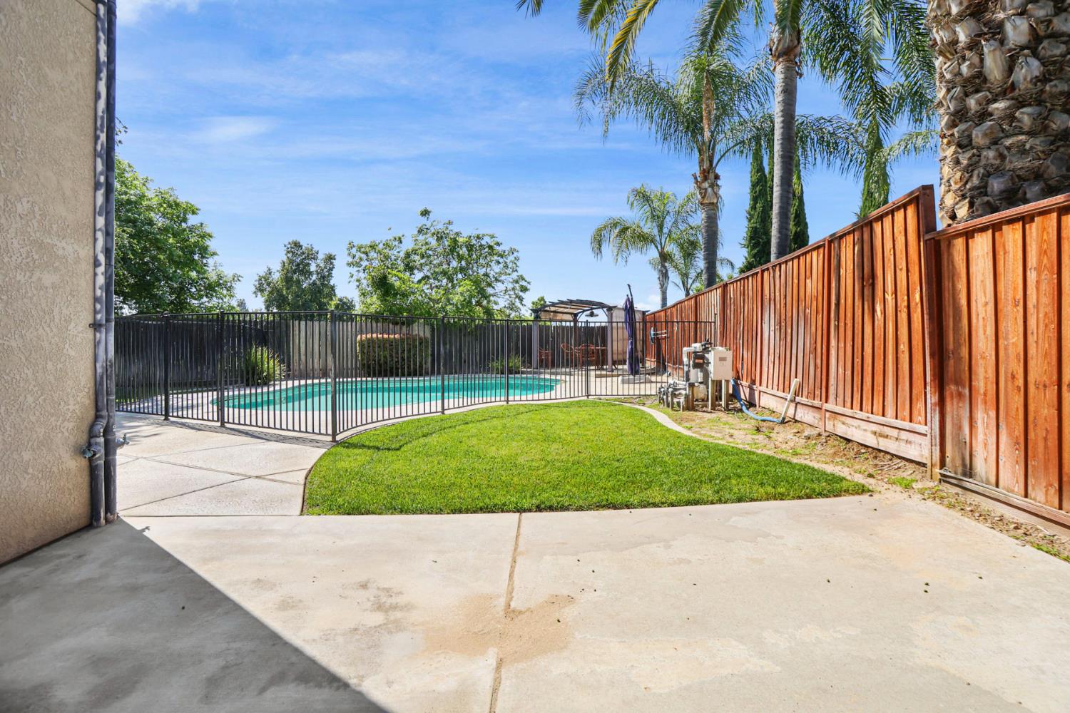 465 Olympus Way, Manteca, CA 95336