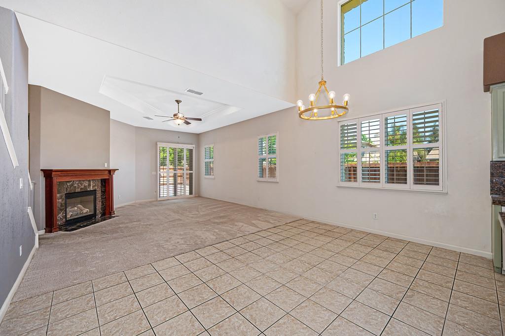 562 Stetson Dr, Oakdale, CA 95361