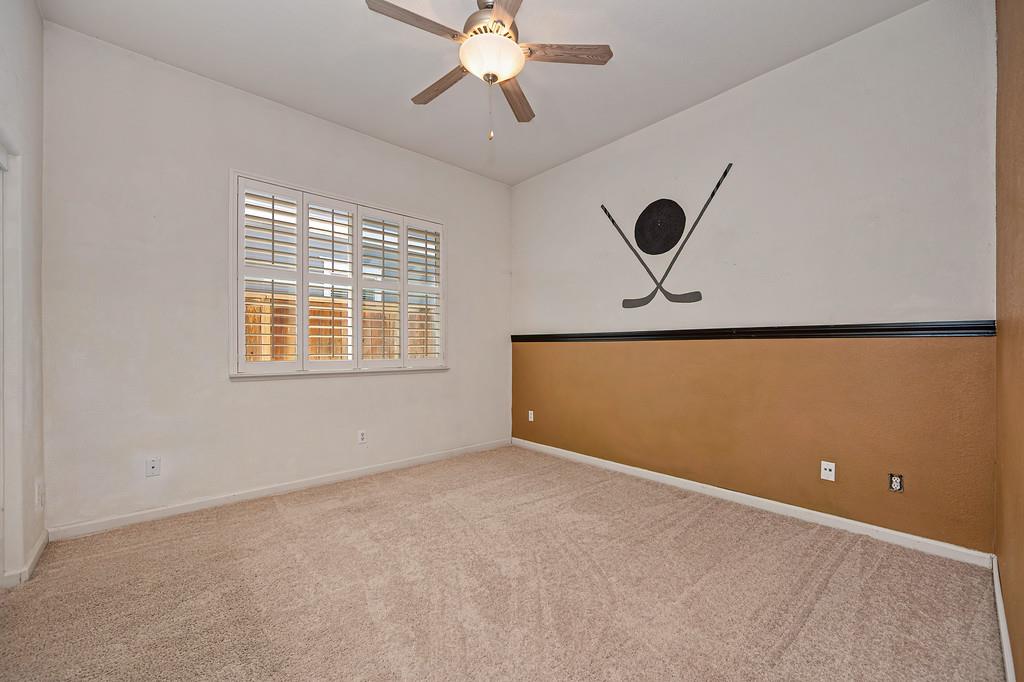 562 Stetson Dr, Oakdale, CA 95361