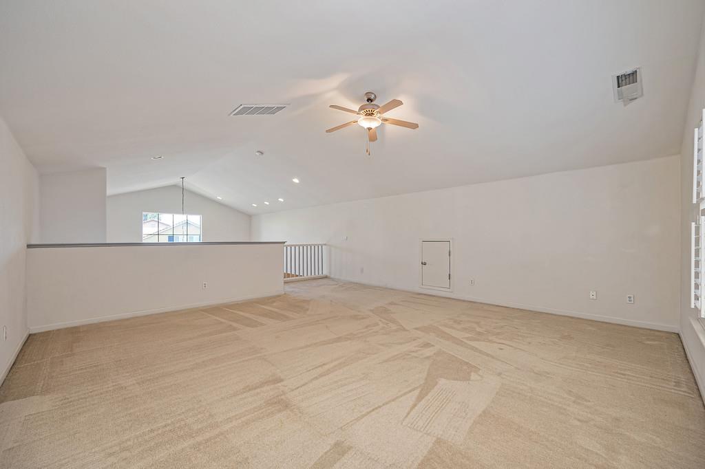 562 Stetson Dr, Oakdale, CA 95361